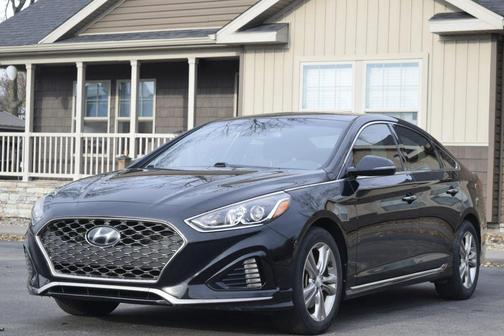 2019 Hyundai SONATA Sport