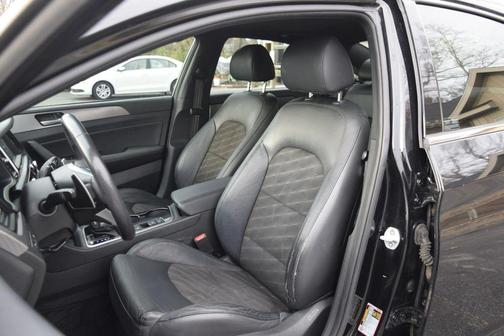 2019 Hyundai SONATA Sport