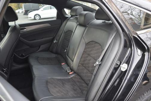 2019 Hyundai SONATA Sport