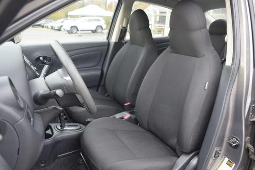 2015 Nissan Versa 1.6 S+