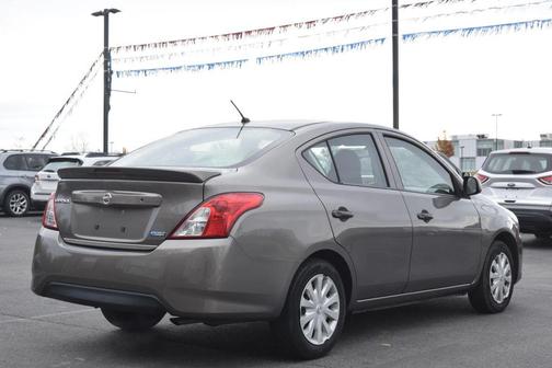 2015 Nissan Versa 1.6 S+