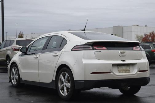 2013 Chevrolet Volt Base