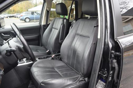 2012 Land Rover LR2 Sport Utility 4D