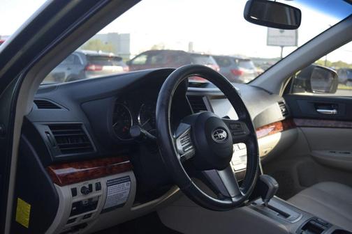 Cypress Green Pearl 2011 Subaru Outback 3.6 R Limited