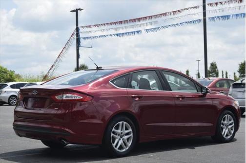 2014 Ford Fusion SE