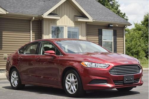 2014 Ford Fusion SE