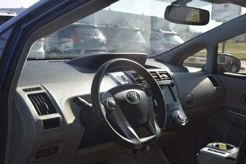 2012 Toyota Prius v Five