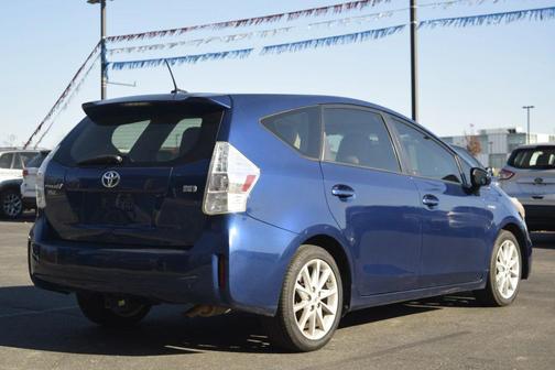 2012 Toyota Prius v Five