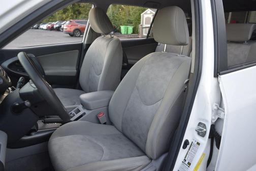 2009 Toyota RAV4 Sport