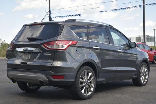 Magnetic 2016 Ford Escape SE