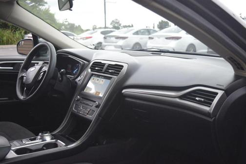 Magnetic Metallic 2018 Ford Fusion Hybrid SE