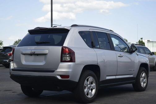 Bright Silver Metallic Clearcoat 2014 Jeep Compass Sport