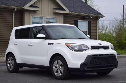 2016 Kia Soul Base