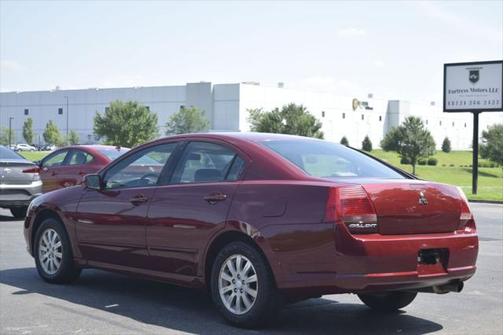 2006 Mitsubishi Galant Base