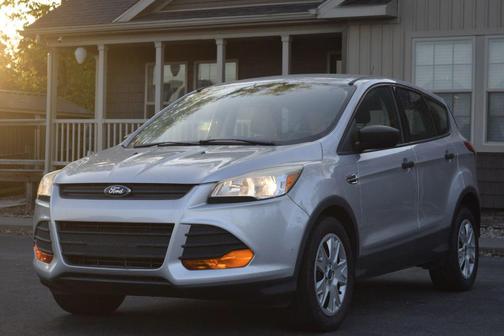 2015 Ford Escape S