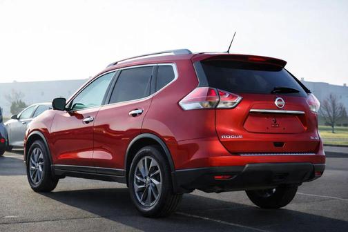 2016 Nissan Rogue SL