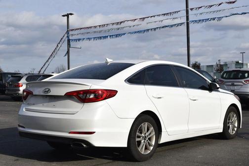 2016 Hyundai SONATA SE