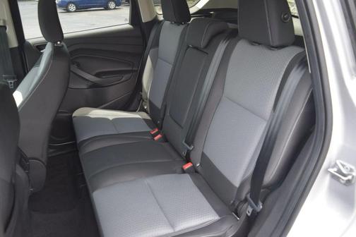 Ingot Silver Metallic 2018 Ford Escape SE