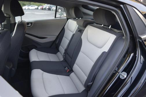 2018 Hyundai IONIQ Hybrid SEL