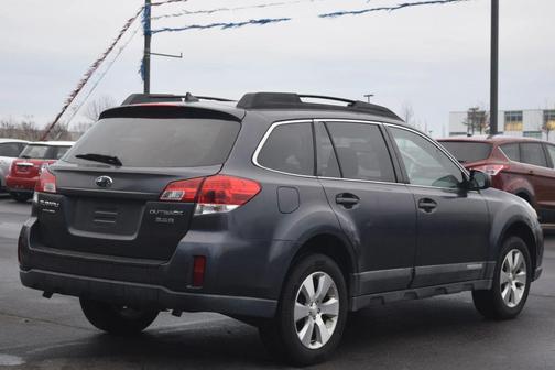 2011 Subaru Outback 3.6 R Limited