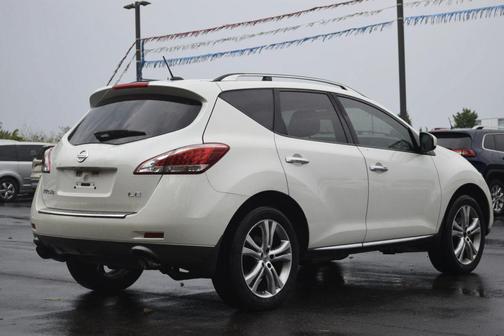 2011 Nissan Murano LE