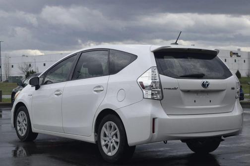 2012 Toyota Prius v Three