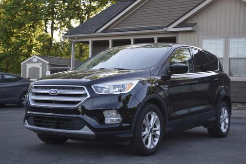 Shadow Black 2017 Ford Escape SE