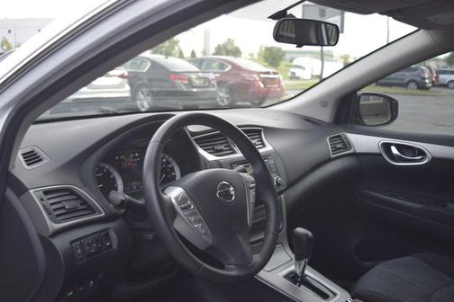 White 2015 Nissan Sentra SV