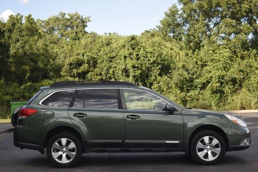2011 Subaru Outback 3.6 R Limited