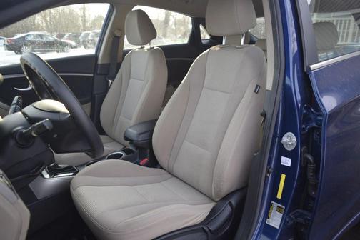 2013 Hyundai Elantra GT Base