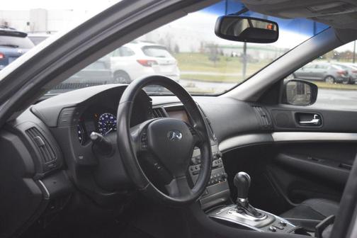 2011 INFINITI G25x Base