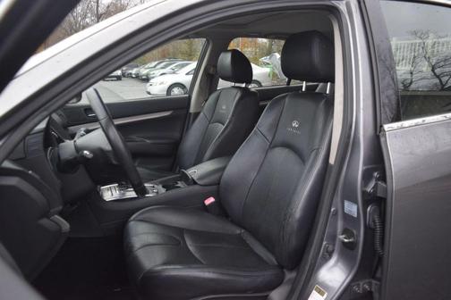 2011 INFINITI G25x Base