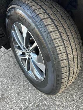 2017 Toyota RAV4 Hybrid XLE