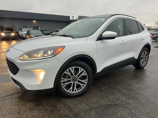 2022 Ford Escape SEL