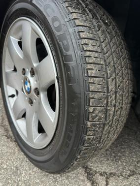 2002 BMW 325 325i 4dr Sdn RWD