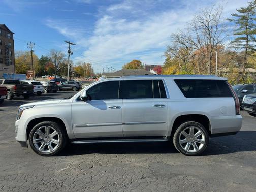 2020 Cadillac Escalade ESV Luxury