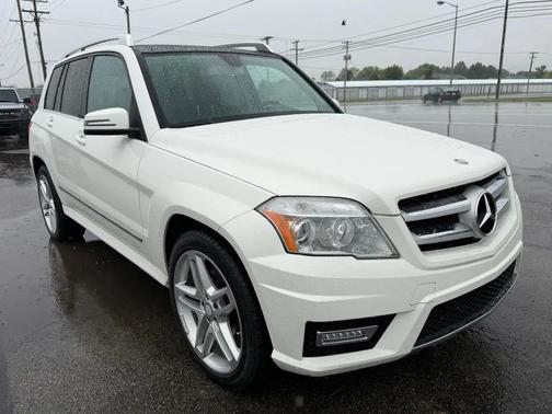Arctic White 2011 Mercedes-Benz GLK-Class GLK 350 4MATIC