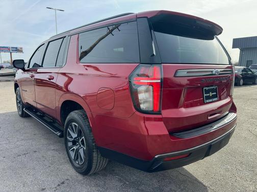 2021 Chevrolet Suburban 4WD Z71