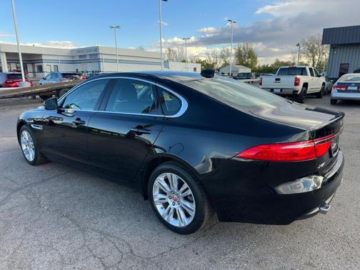 2018 Jaguar XF 35t Premium