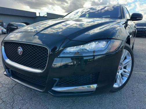 2018 Jaguar XF 35t Premium