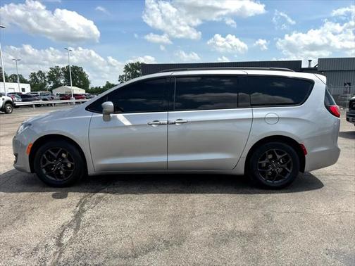 2018 Chrysler Pacifica Touring-L