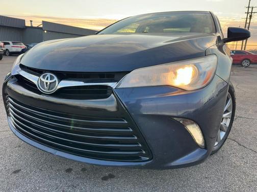2017 Toyota Camry XLE