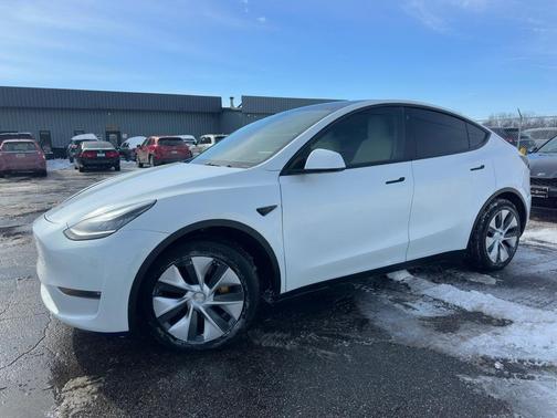 2021 Tesla Model Y Long Range Dual Motor All-Wheel Drive