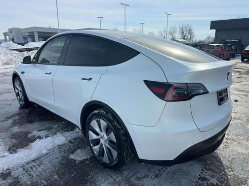 2021 Tesla Model Y Long Range Dual Motor All-Wheel Drive