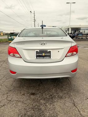 Ironman Silver Metallic 2016 Hyundai Accent SE