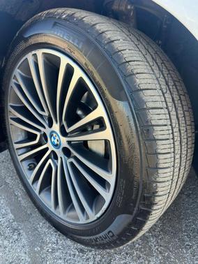 2019 BMW 530e xDrive iPerformance