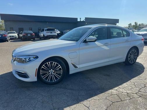 2019 BMW 530e xDrive iPerformance