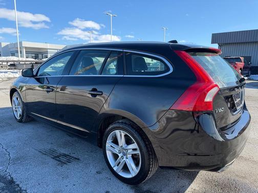 2015 Volvo V60 T5 Platinum