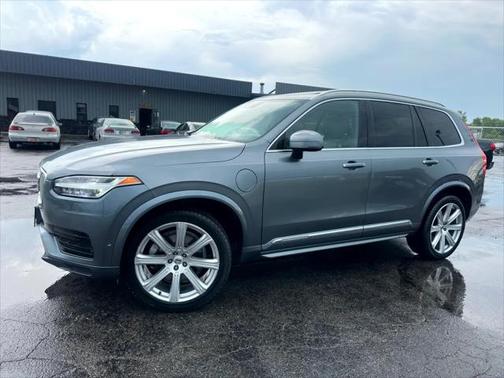 2017 Volvo XC90 Hybrid T8 Inscription