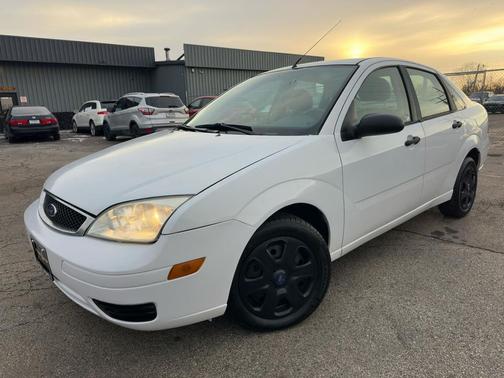 2005 Ford Focus ZX4 SES